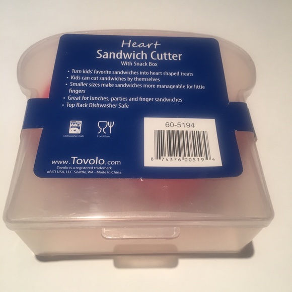 NWT Sandwich container & heart cutter - Picture 3 of 14